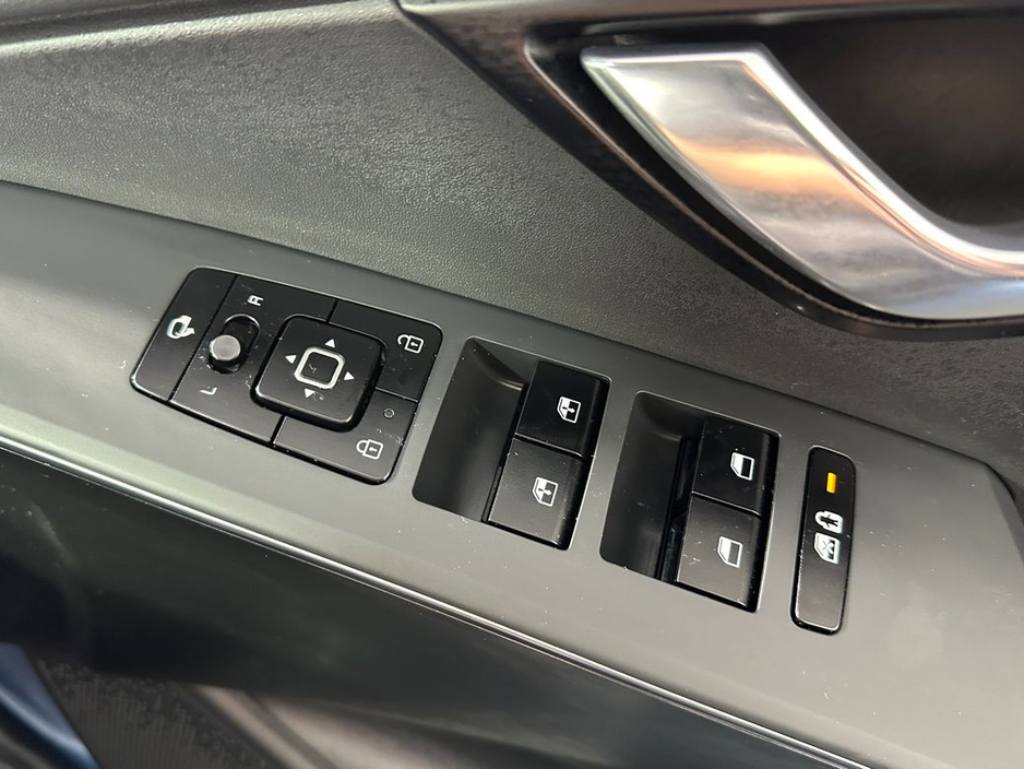 2025 Kia Niro - image 23