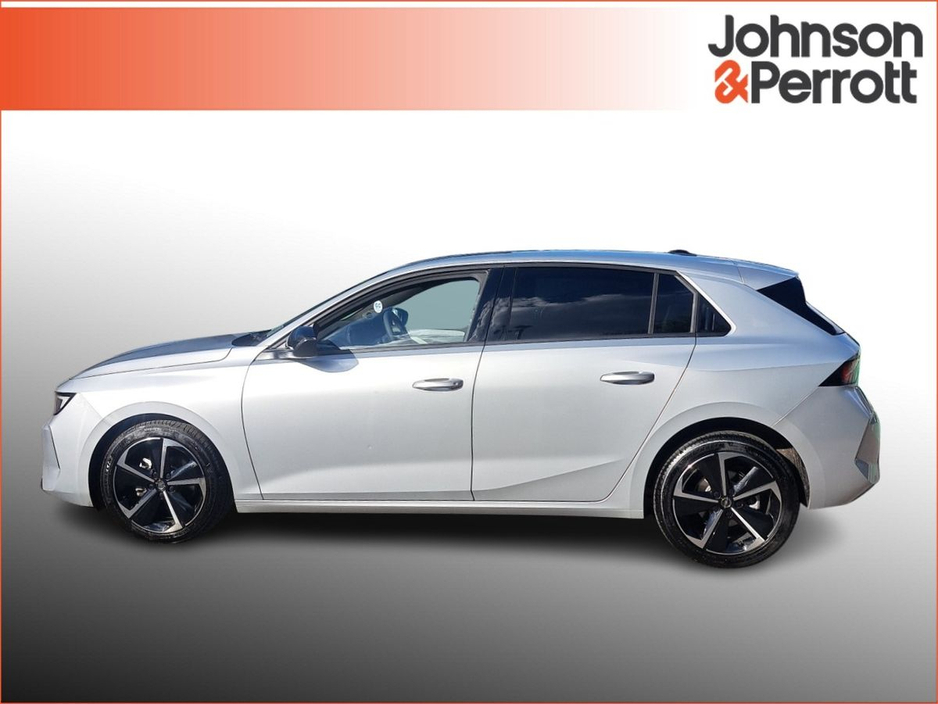 2025 Opel Astra Elegance 1.2 130hp 6-speed manual MY25 €33,900