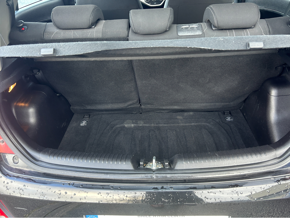 2016 Kia Picanto 1.0 ///ONLY 44000KLMS////I IRISH OWNER FROM NEW WITH FULL SERVICE HISTORY///TOP OF THE RANGE MODEL///NCT AND LOW TAX ///2 ORIGINAL REMOTE KEYS//LOVELY CAR €7,999