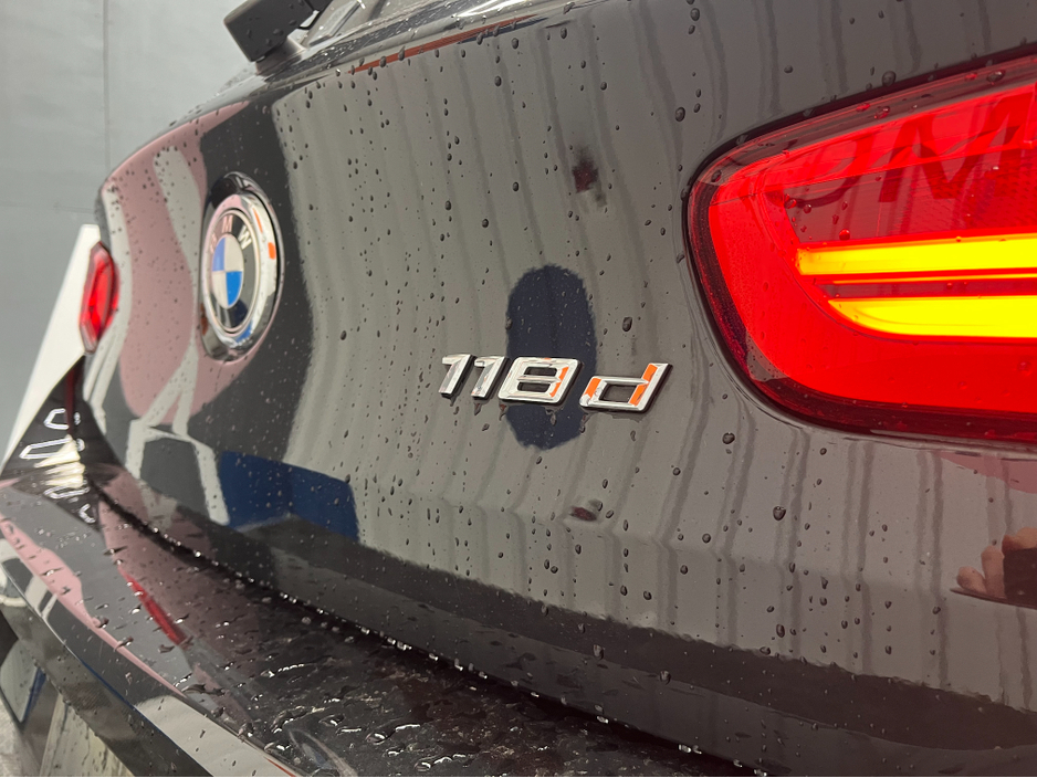 2017 BMW 1 Series €15950 2017 BMW 118D M SPORTS 2.0 AUTOMATIC / CRUISE CONTROL / REVERSE CAMERA / HEATED SEATS AND MORE €15,950