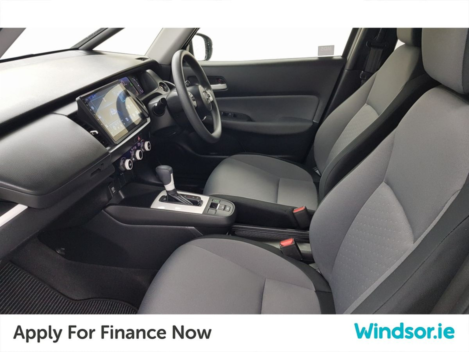 2020 Honda Fit - image 4