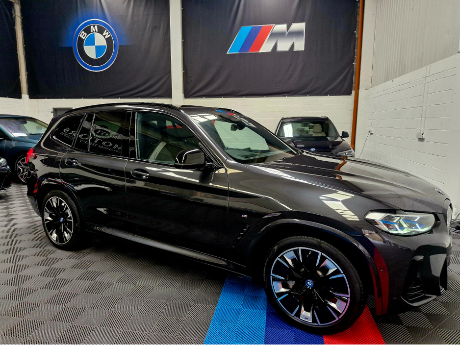2022 BMW iX3 222 IX3 M SPORT PRO (HIGH SPEC) VIS PACK+LASER-  COMFORT PACK PLUS- DRIVER ASSISTANT PROF- PARKING ASSIST PLUS- TECHNOLOGY PACK PLUS - HARMON KARDON - ACTIVE CRUISE CONTROL -- HARMON KARDON - HEADS UP €36,995
