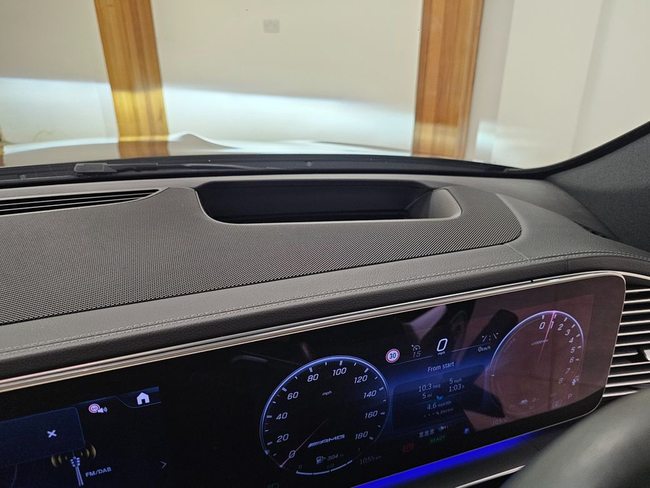 2025 Mercedes-Benz GLE Class - image 16