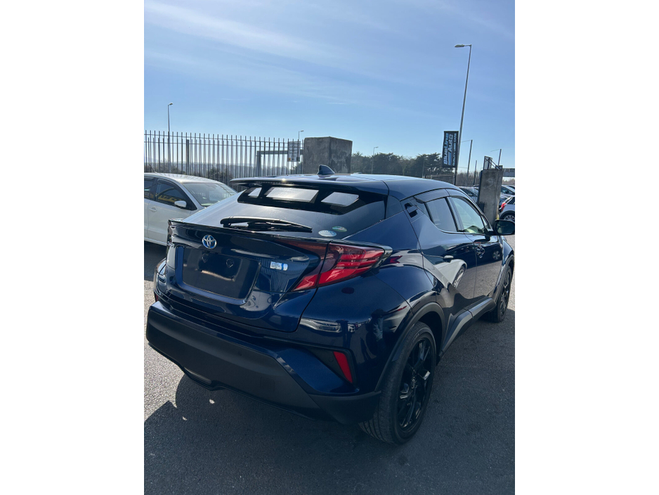 2020 Toyota C-HR - image 4