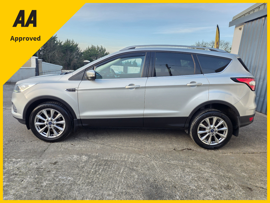 2019 Ford Kuga - image 5