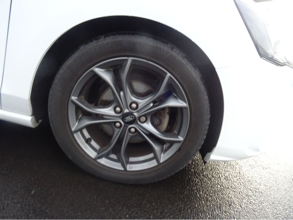 2019 Ford Focus ST-LINE 1.0 ECOBOOST 125 125PS 4DR €18,450