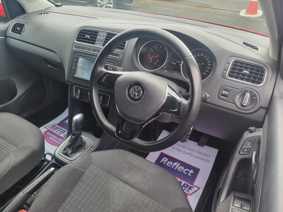 2014 Volkswagen Polo - image 5