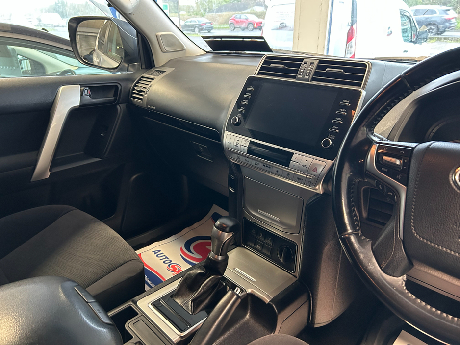 2021 Toyota Landcruiser - image 8