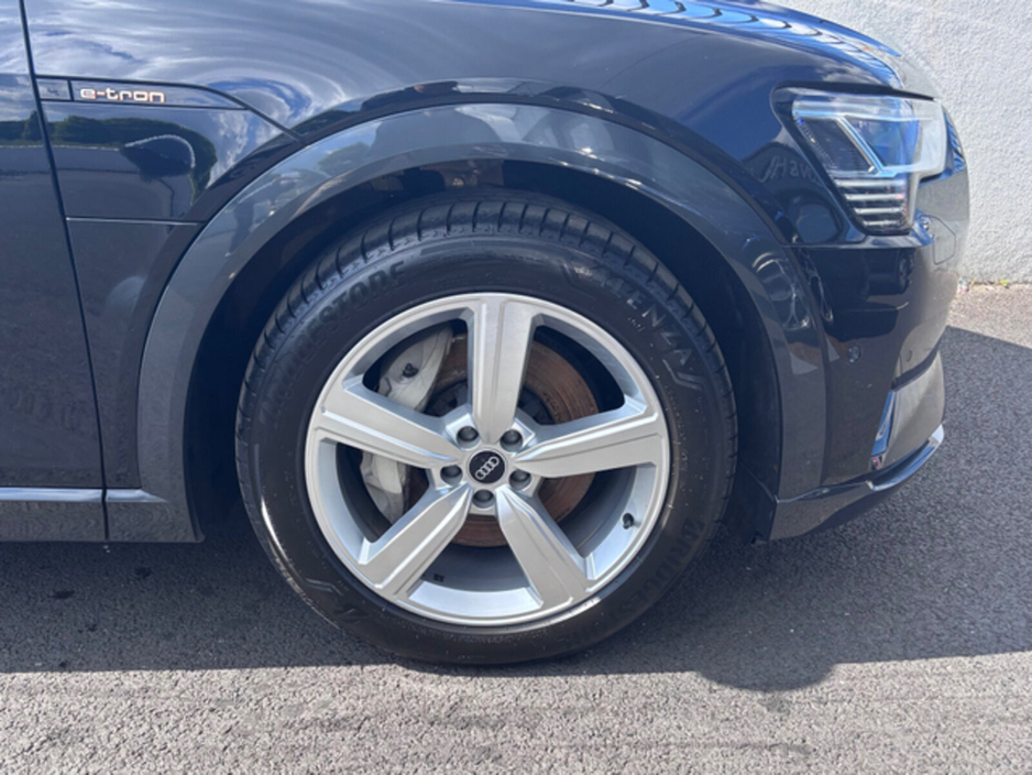 2021 Audi e-tron TECHNIK 55 QUATTRO 95KwH BATTERY // LOW KMS €31,950