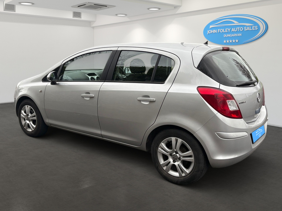 2011 Opel Corsa - image 8