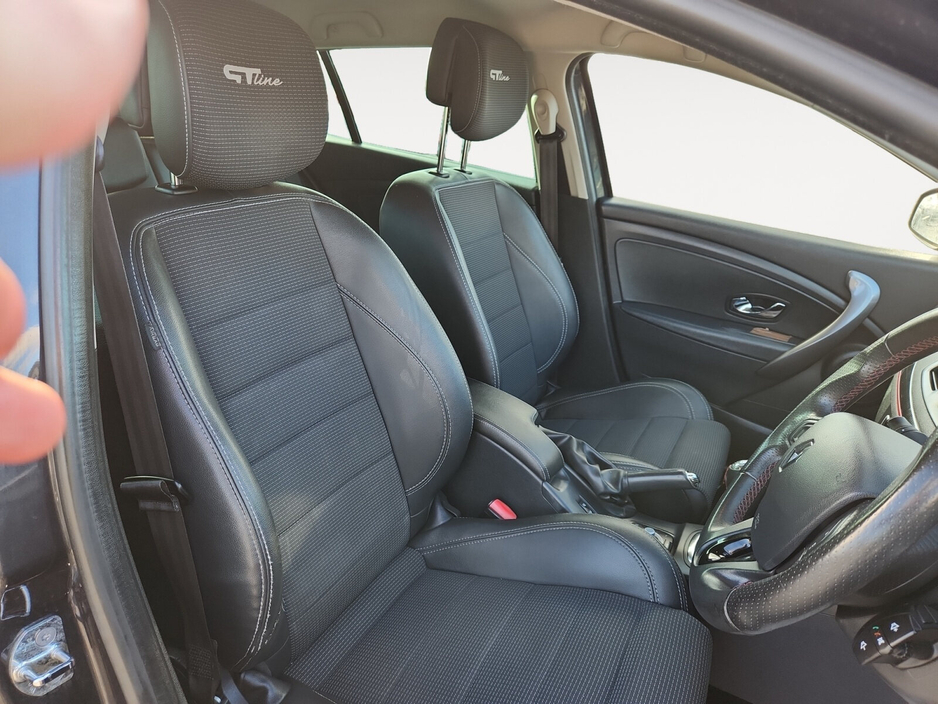 2014 Renault Megane - image 14