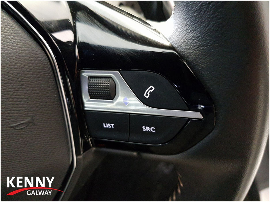 2024 Peugeot 5008 - image 25