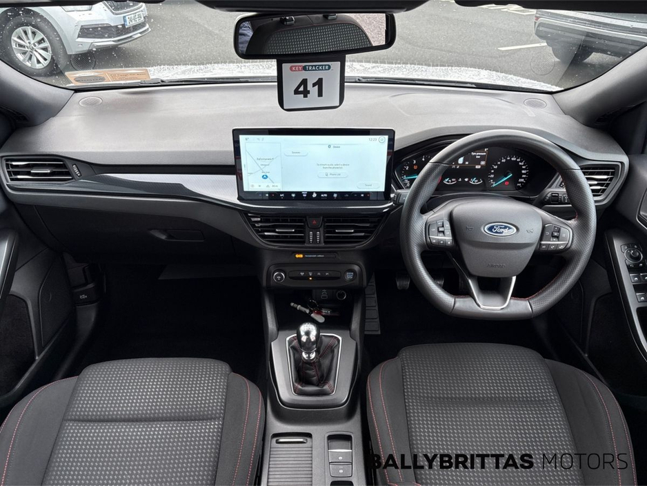 2025 Ford Focus - image 6