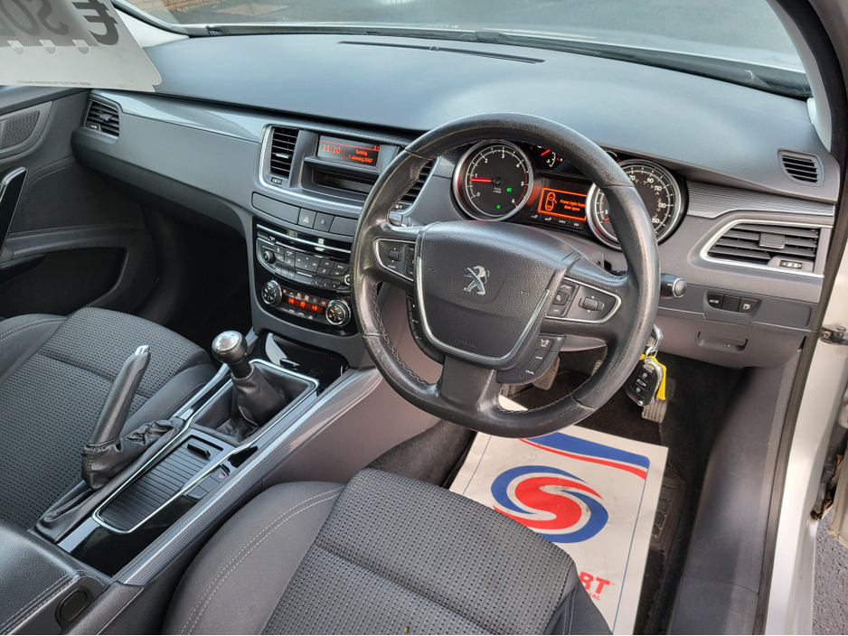 2012 Peugeot 508 - image 12