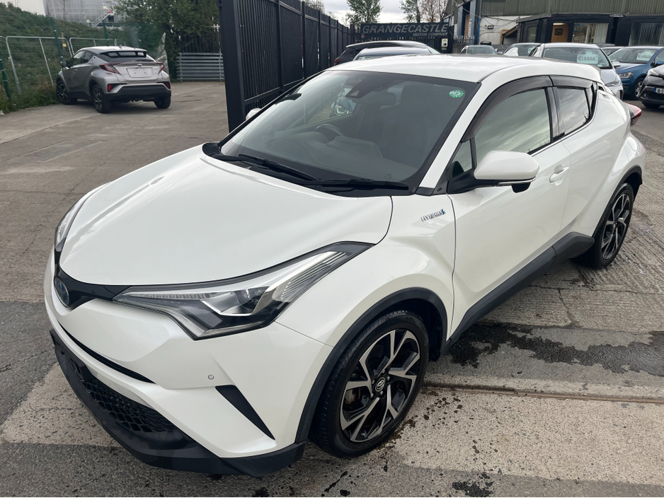 2018 Toyota C-HR - image 3
