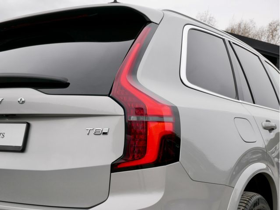 2025 Volvo XC90 - image 10