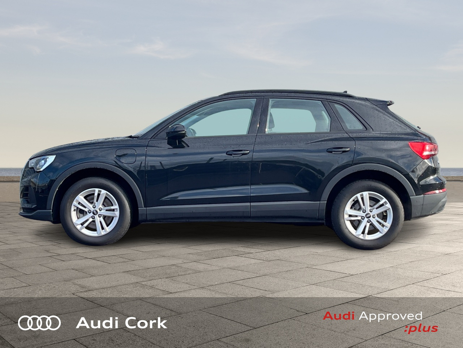 2024 Audi Q3 - image 4