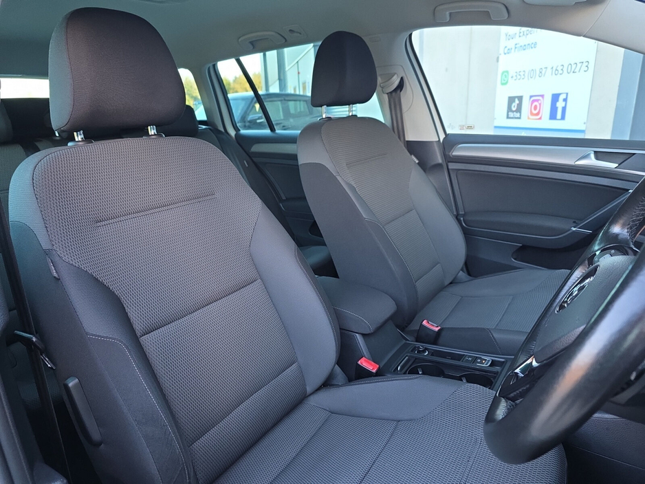 2018 Volkswagen Golf - image 8