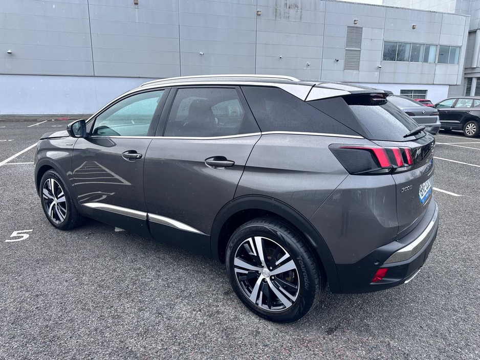 2019 Peugeot 3008 - image 6