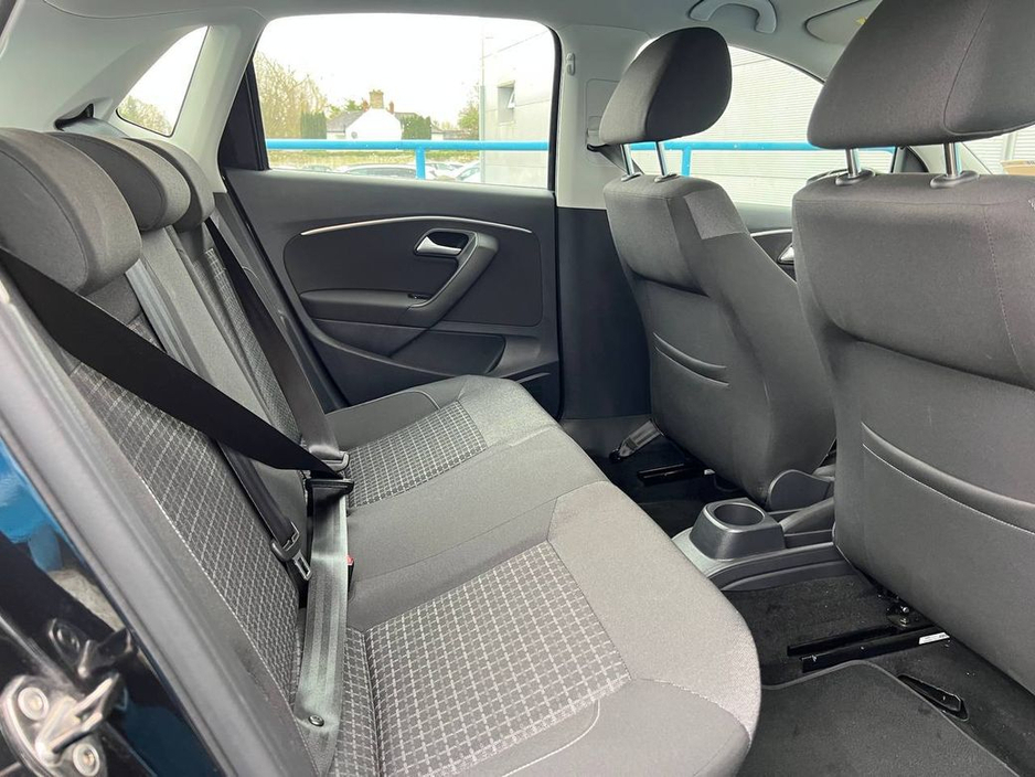 2014 Volkswagen Polo COMFORTLINE 1.2 TSI // FULL SERVICE HISTORY // REVERSE CAMERA // AIR CONDITIONING €10,900