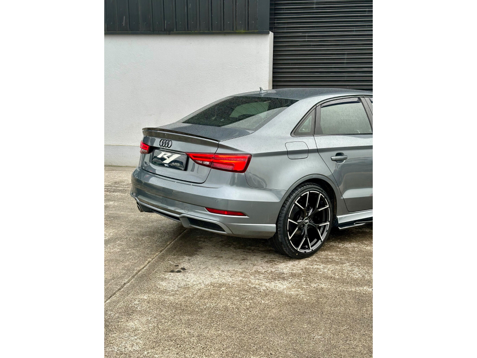 2018 Audi A3 - image 9