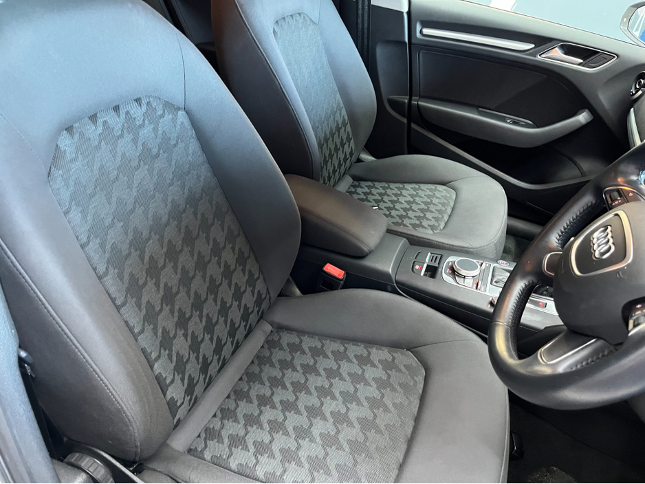 2016 Audi A3 Sportback 2016 AUDI A3 SPORTBACK TFSI 1.4 AUTOMATIC / CRUISE CONTROL / REVERSE CAMERA AND MORE