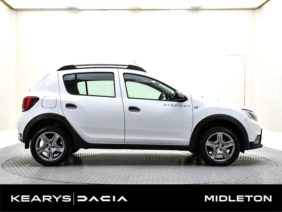 2021 Dacia Sandero Stepway - image 14
