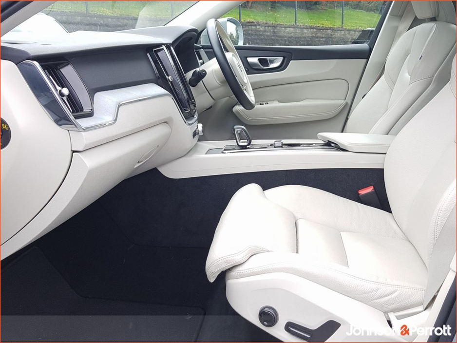 2023 Volvo XC60 T6 350hp AWD PHEV Plus Bright (Two Year Volvo Selekt Warranty + Two Year Volvo Service Plan) €49,900