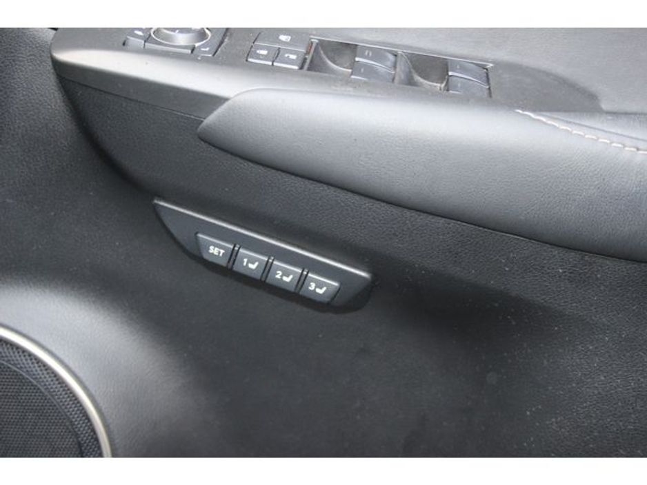 2017 Lexus NX 300 h - image 29