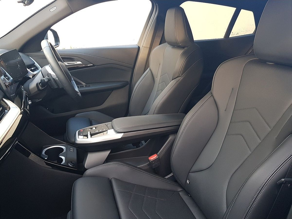 2025 BMW iX2 - image 7