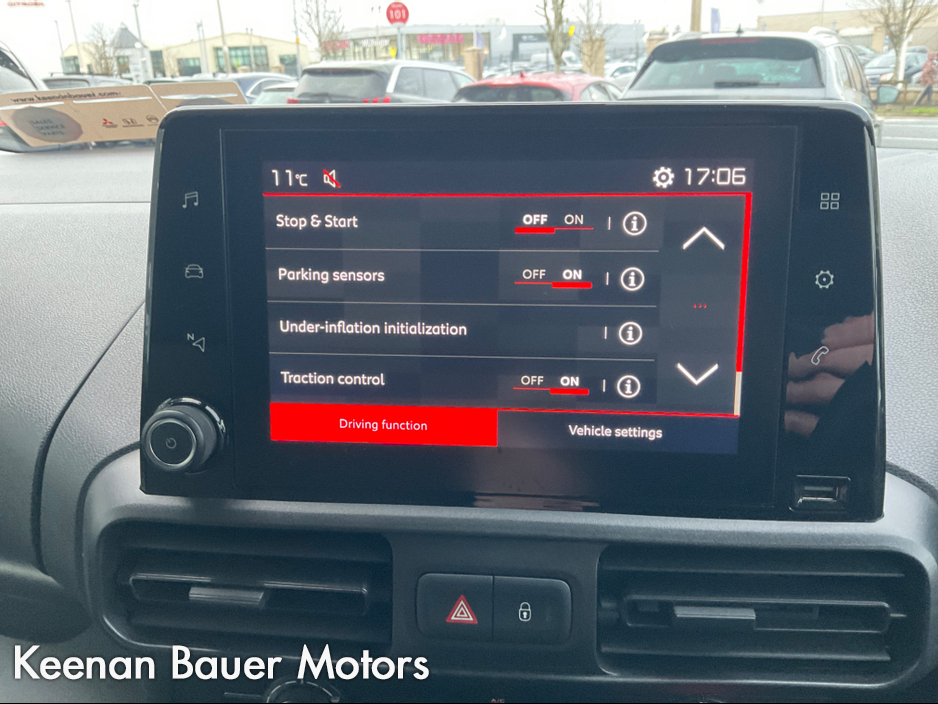 2020 Citroen Berlingo - image 20