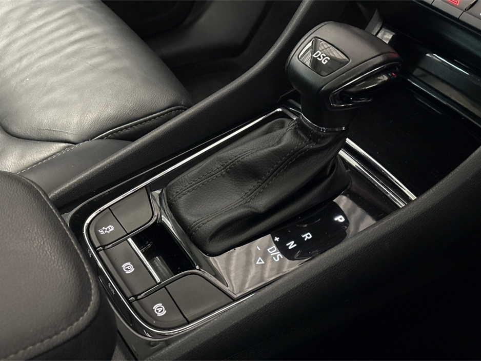 2018 Skoda Kodiaq STYLE 2.0 TDI 150HP DSG**7 SEATER**PANORAMIC SUNROOF**BLACK LEATHER INTERIOR**TOUCH SCREEN MEDIA DISPLAY**REVERSE CAMERA**PARKING SENSORS**DUAL CLIMATE CONTROL**APPLE CARPLAY** €23,995