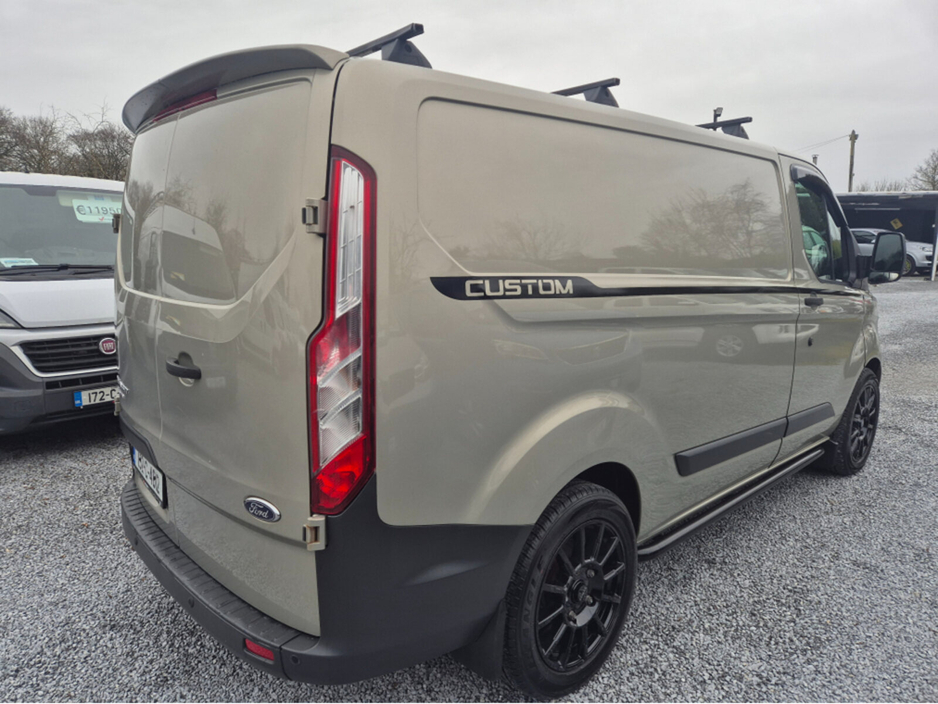 2015 Ford Transit Custom - image 4