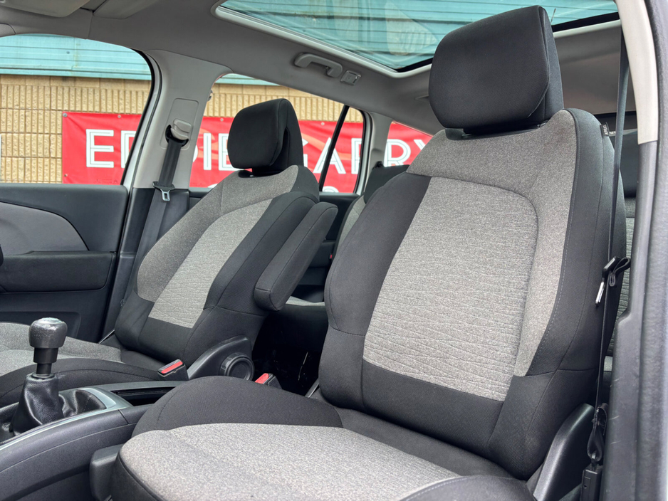 2015 Citroen C4 - image 11