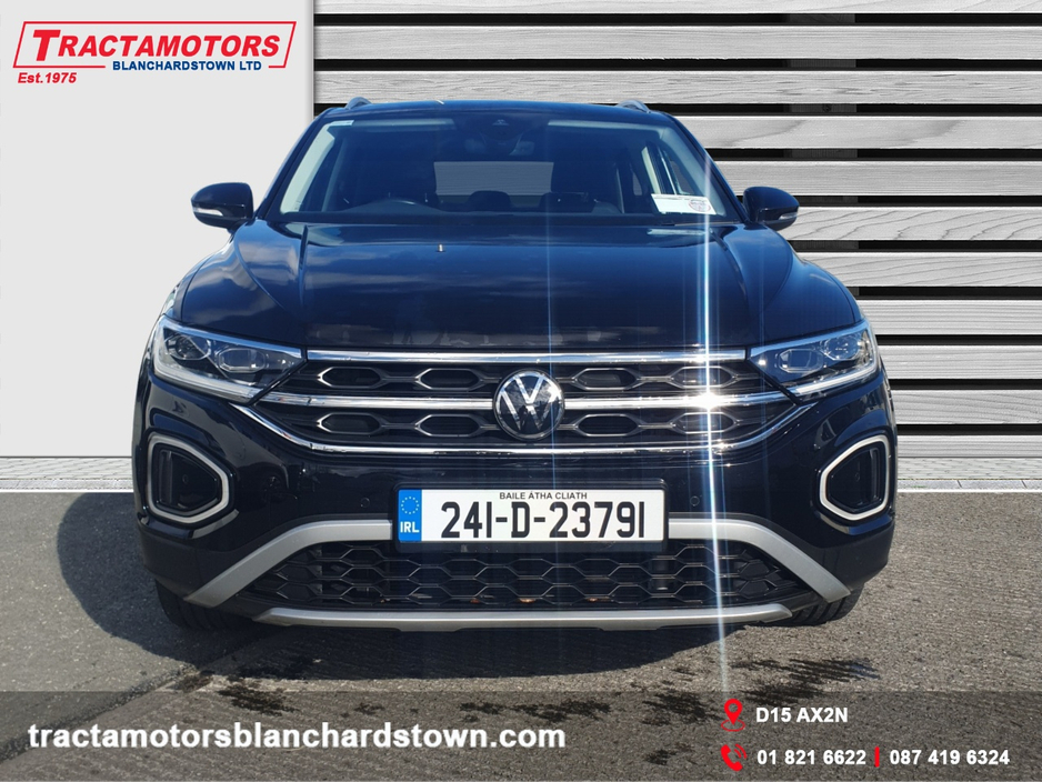 2024 Volkswagen T-Roc - image 10