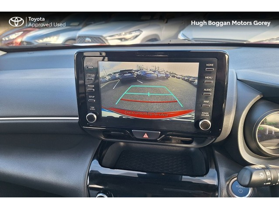 2023 Toyota Yaris Cross - image 11