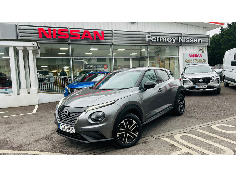 2024 Nissan Juke LOW MILEAGE AUTOMATIC HYBRID WITH REVERSE CAMERAS €30,995