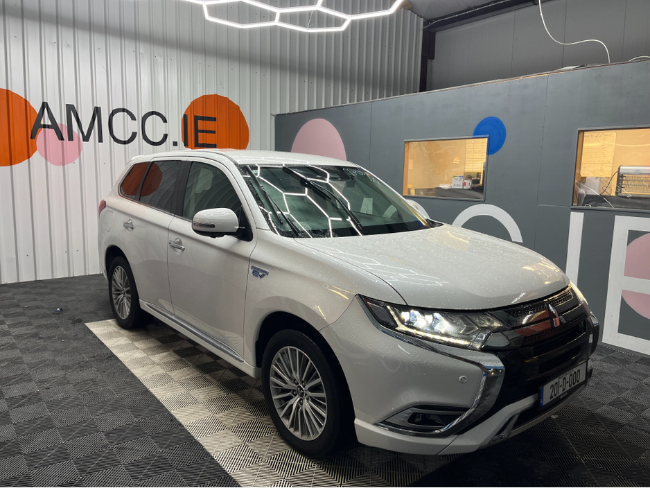 2020 Mitsubishi Outlander €23950 2020 MITSUBISHI OUTLANDER G 4WD 2.4 AUTOMATIC / CRUISE CONTROL / HEATED SEATS €23,950