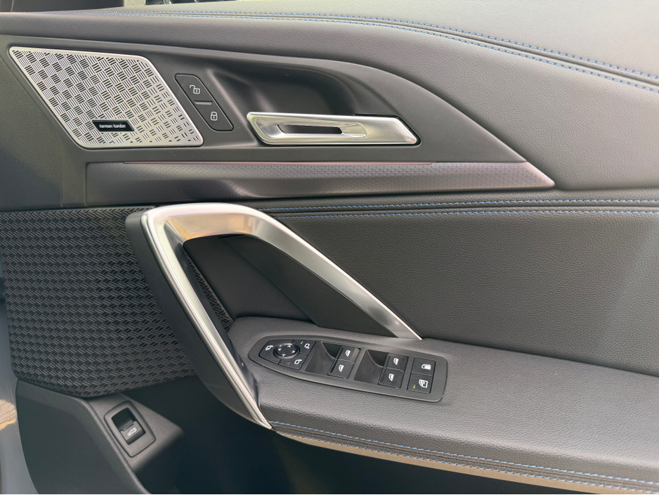 2023 BMW X1 - image 30