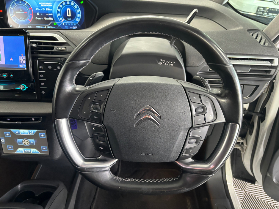 2015 Citroen Grand C4 Picasso - image 7