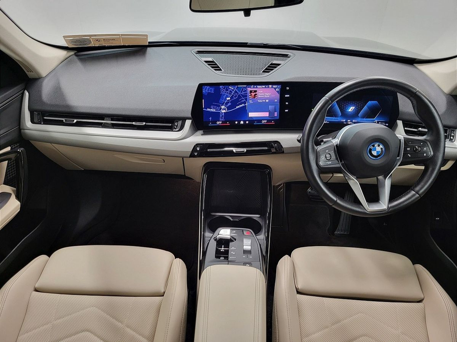 2024 BMW X1 - image 4
