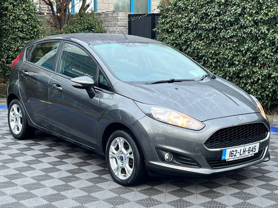 2016 Ford Fiesta - image 15