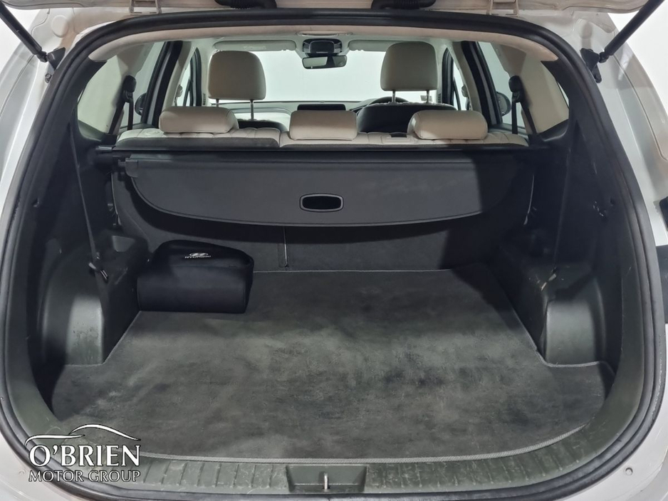 2022 Hyundai Santa Fe - image 12