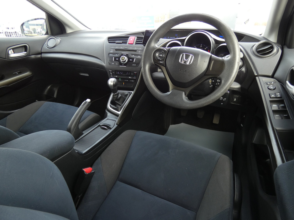 2014 Honda Civic - image 11