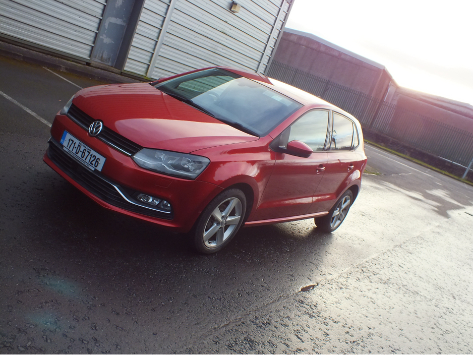 2017 Volkswagen Polo 1.2 auto €13,500
