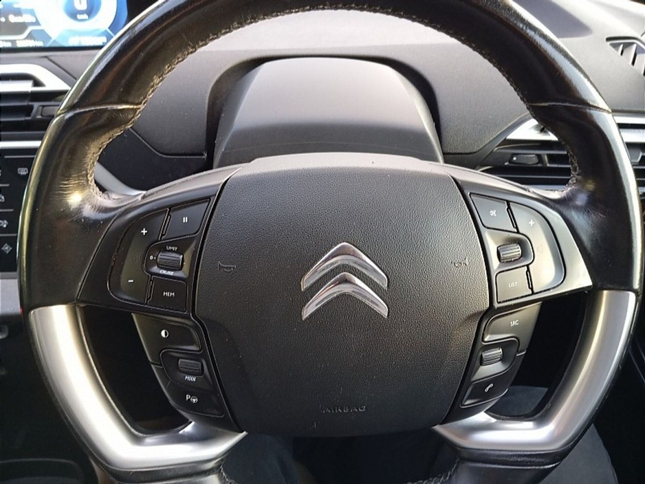 2016 Citroen C4 - image 9