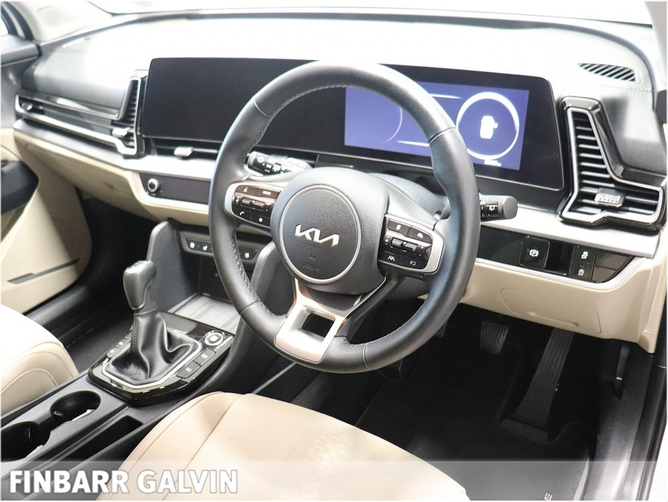 2023 Kia Sportage - image 5