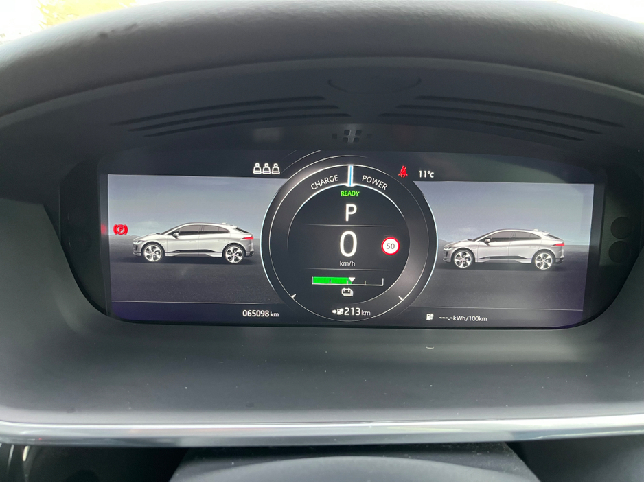 2020 Jaguar I-Pace - image 10