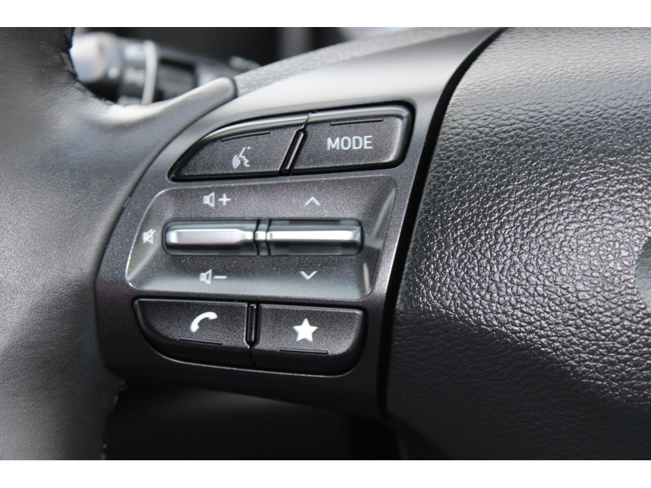 2022 Hyundai Kona 1.0 T-GDI Executive Two Tone Roof €22,950