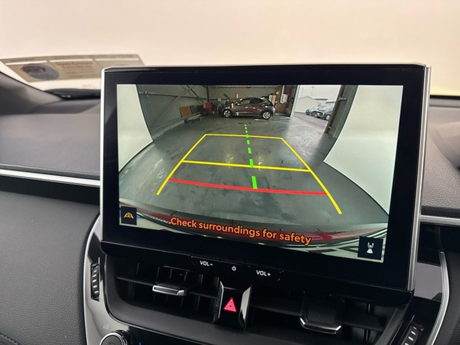 2023 Toyota Corolla Cross - image 16